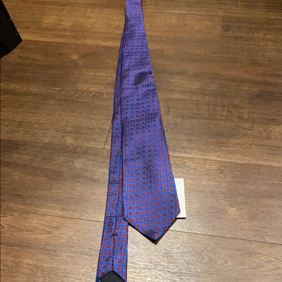 Gucci men tie after all - Picture 1 of 4